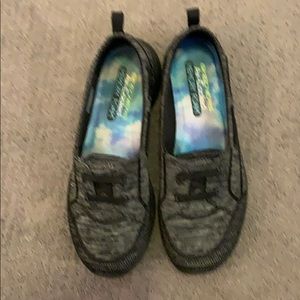 Walking shoes